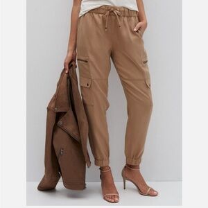 BANANA REPUBLIC Tencel Cargo Jogger Pants Tan Pull On Lyocell